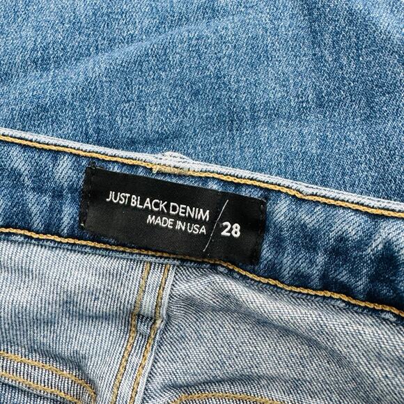 Just Black Denim Distressed Mid Rise Straight Leg Jeans Women’s Size 28 - Picture 6 of 9